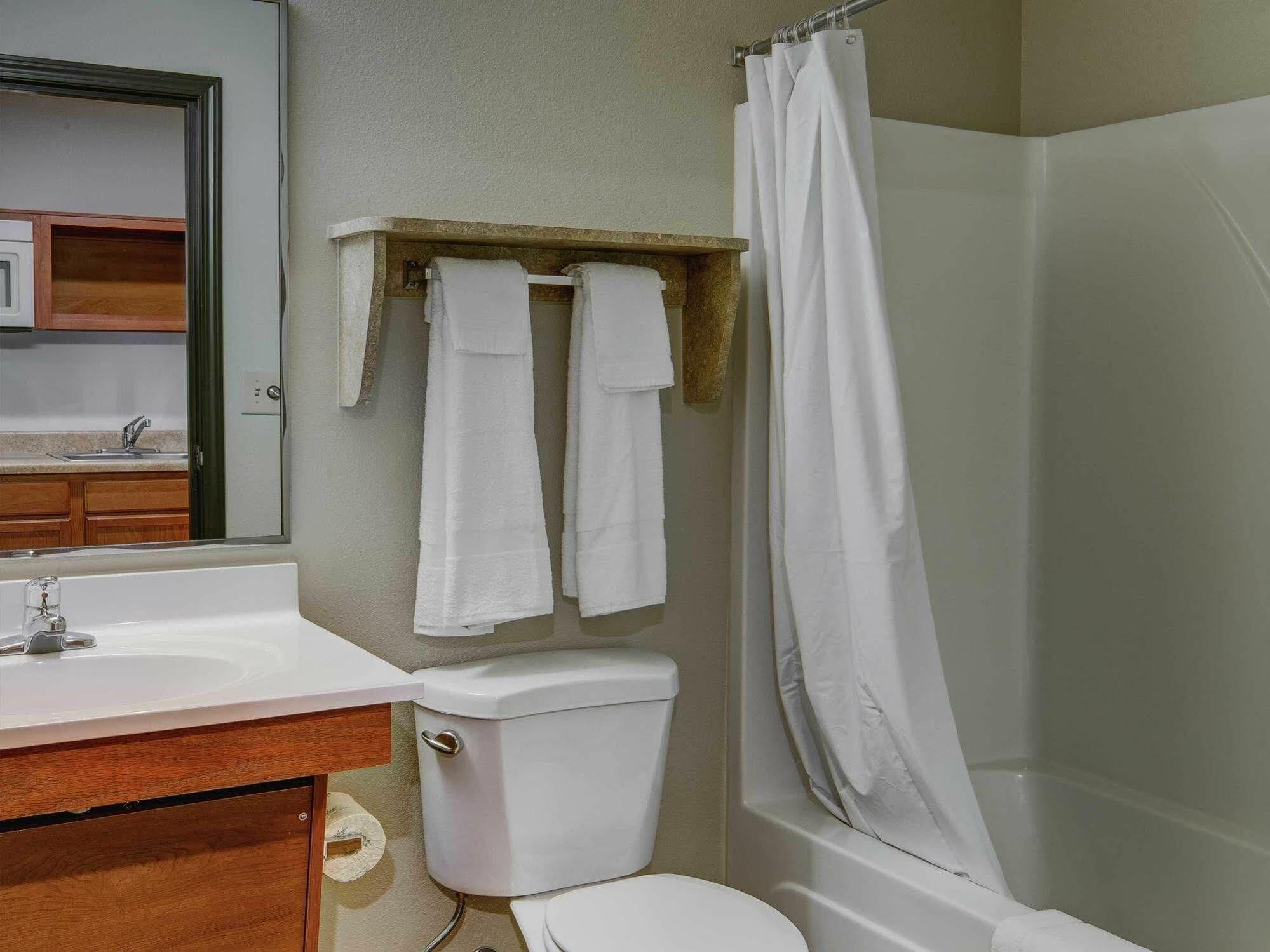 Extended Stay America Select Suites - Charleston - Ashley Phosphate Rd. ノースチャールストン エクステリア 写真