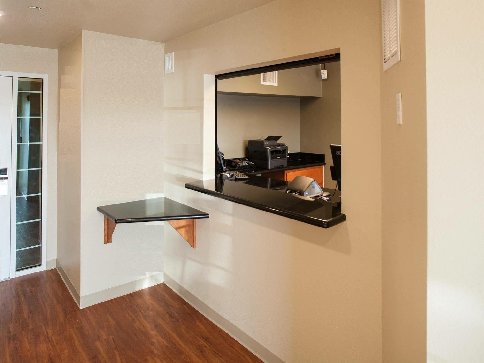 Extended Stay America Select Suites - Charleston - Ashley Phosphate Rd. ノースチャールストン エクステリア 写真