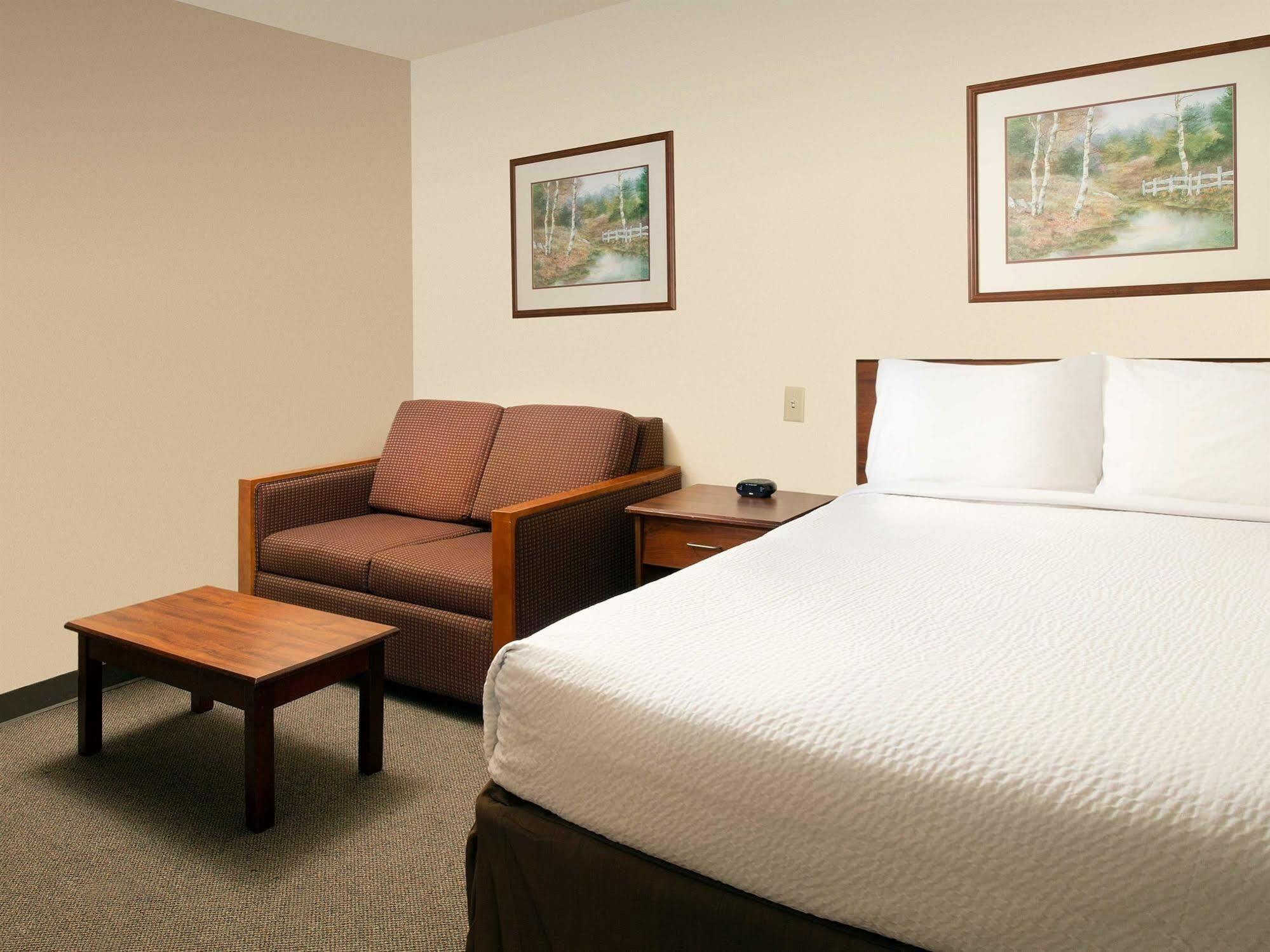 Extended Stay America Select Suites - Charleston - Ashley Phosphate Rd. ノースチャールストン エクステリア 写真